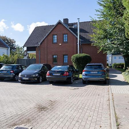 Ferienwohnung Windgefluester Mit Balkon In Scharbeutz Extérieur photo