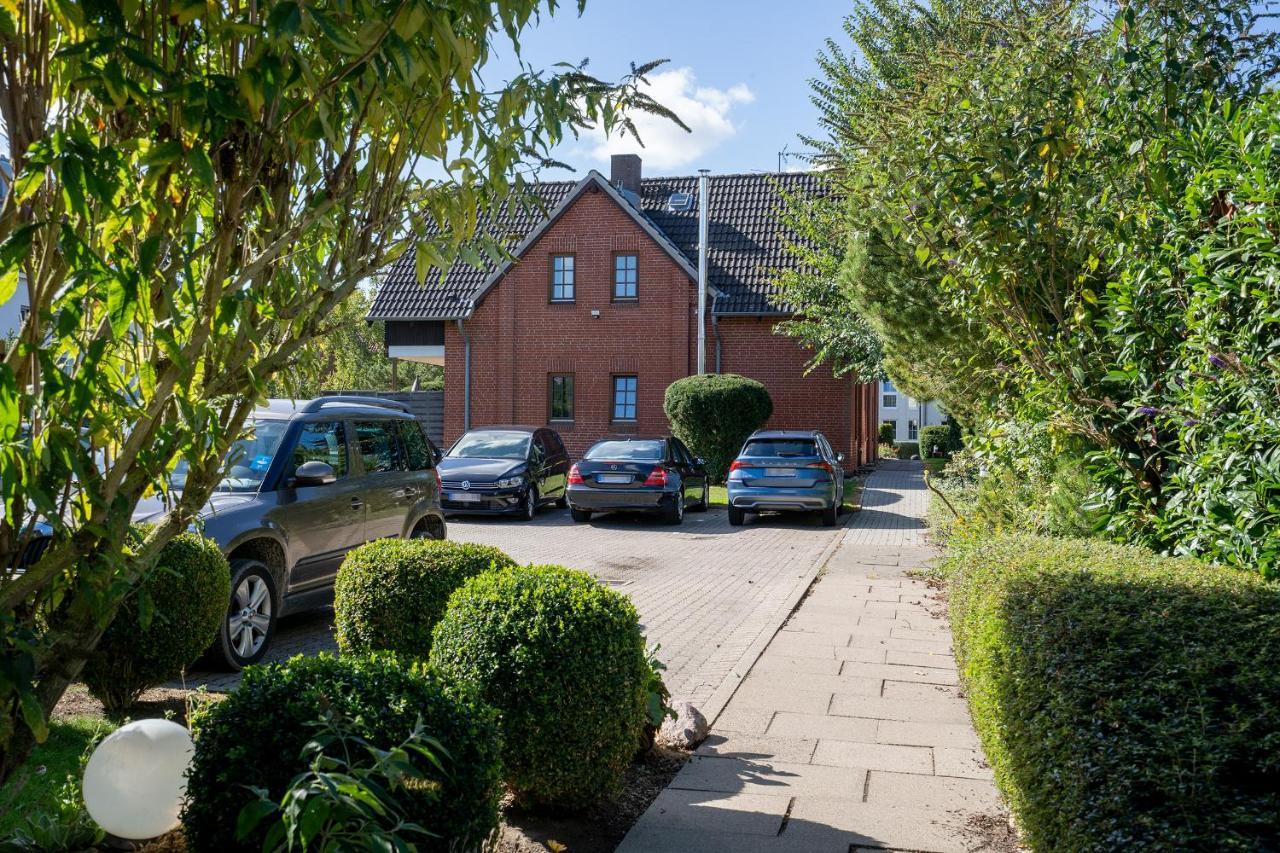 Ferienwohnung Windgefluester Mit Balkon In Scharbeutz Extérieur photo